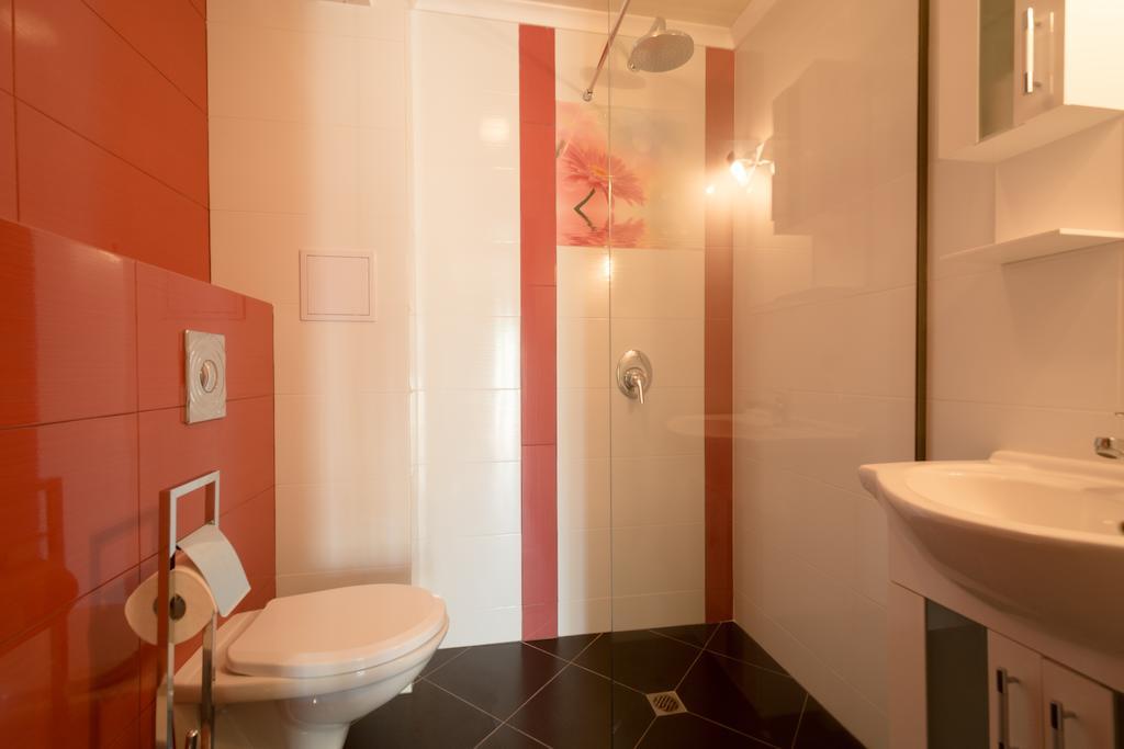 Village Aparthotel *